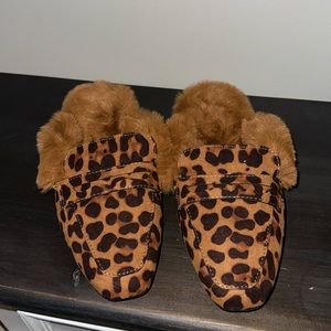 NEW cheetah furry mule slide on loafers